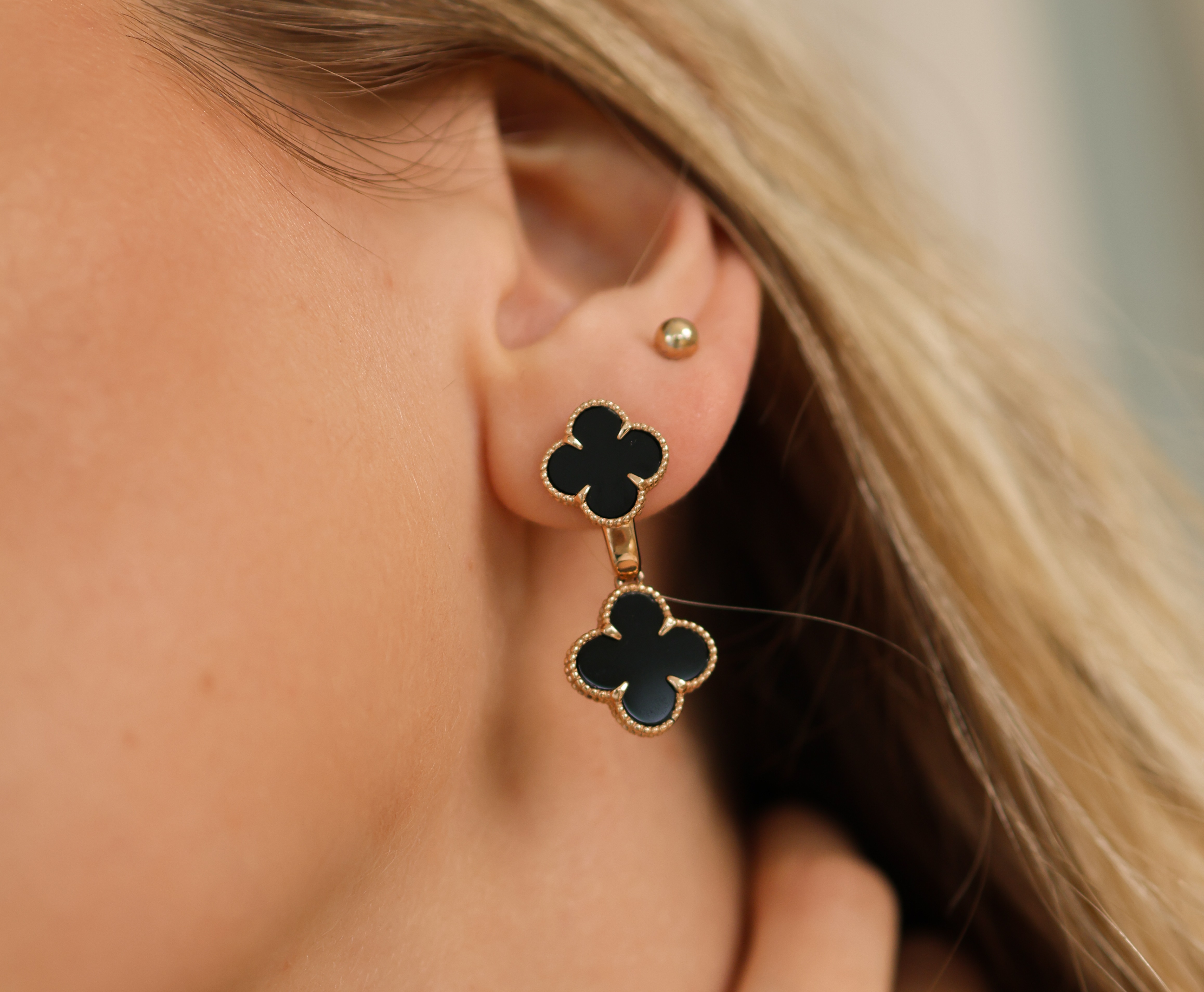 Серьги: виды, застежки и их особенности