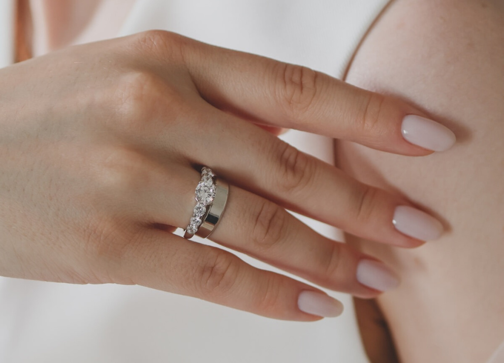 помолвочное и обручальное кольцо