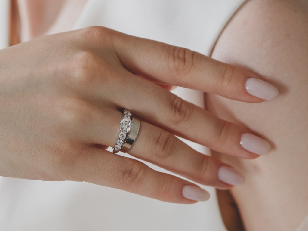 обручальное кольцо
